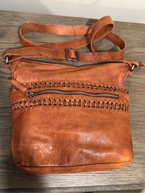 Vilenca Holland Brown Woven Leather Crossbody
Bag